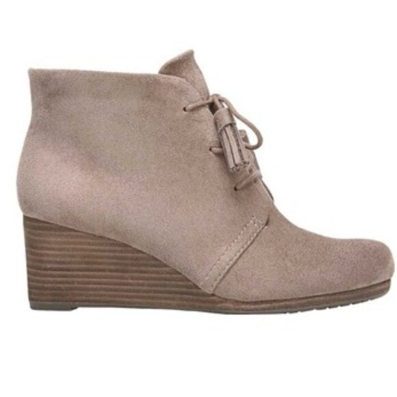 Dr. Scholl's Dakota Wedge Ankle Boot  9 - Picture 2 of 13